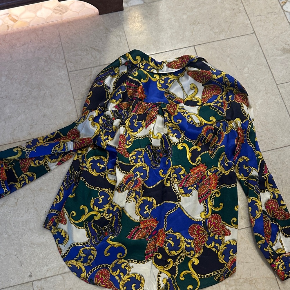 L'AGENCE Vibrant Patterned Button Down Shirt - image 5